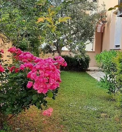 Апартаменты Apartments Casa Karmen *