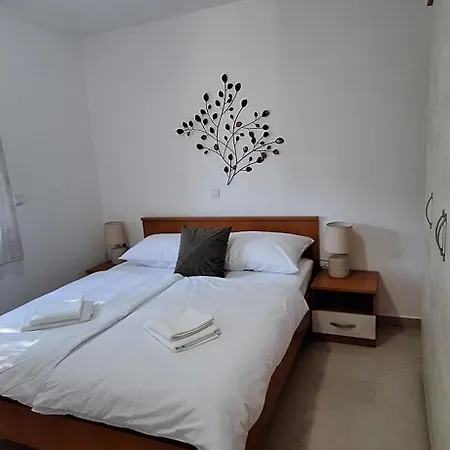 아파트 Casa Karmen 풀라