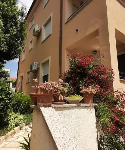 Casa Karmen *